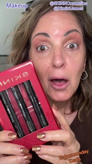 #smudgesticks #eyeliner #eyeshadow #waterproofmakeup #waterproofeyeliner #trending #skintok #foryoupageofficiall #wintermakeup #fallmakeup #allyearlong #skinnsiders #skinn @Dimitri James @SKINN Cosmetics @Jaimie #CapCut #tiktokshopblackfriday #tiktokshopcybermonday 