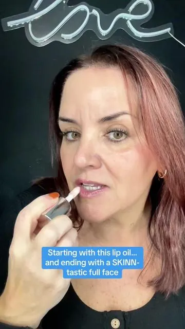 From luscious lips to flawless skin—this full face of SKINN Cosmetics is everything (minus the foundation 🤭). Snag yours in my showcase before the deals are gone!#skinnsiders #skincaremakeup #tiktokshopcybermonday #tiktokshopblackfriday #tiktokshopfyp #spotlightfinds #tiktokshopholidaydeals @SKINN Cosmetics @Dimitri James 