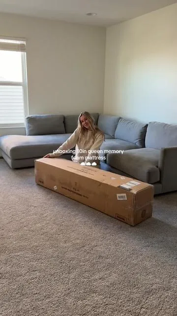 This gel infused memory foam mattress is great quality! Under $200 right now for the 10in queen!  #memoryfoammattress #mattress #ttshop #creatorsearchinsights #tiktokshop #holidayhaul #tiktokholidayhaul 