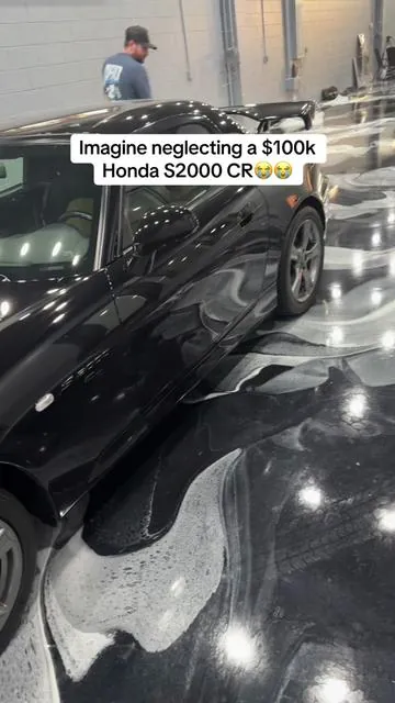“How does he have so many dead batteries” HE DOESNT DRIVE THE CARS BRO😭😭 @Foster Mills @Parker Jones #honda #s2000 #carcommunity #carsoftiktok #tiktokshop #tiktokshopaffiliate #jumpstarter #fyp 