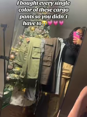 Which is your favorite color in these cargo pants because I can’t decide😬😬😬 #cargopants #cargooutfits #tiktokshopcreatorpicks #tiktokshopholidayhaul #giftguide #cargopantsoutfit 