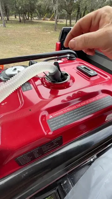 Fuel transfer pump with auto shutoff #tools #powertools #bluecollar 