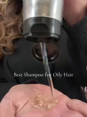 No greasy hair problems here! Use the @Color Wow Hair  color security shampoo ONCE and you will notice the difference !!   #colorwow #greasyhair #healthyhair #greasyhaircheck #greasyhairtips #oilyscalp #oilyscalpfix #hairhacks 
