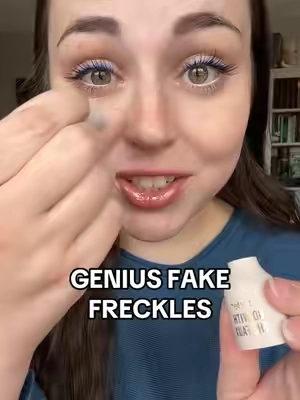 THEY ARE SO MUCH FUN TO PUT ON! #tarte #tartecosmetics #fauxfreckles #fakefreckles #fauxfreckletutorial #makeupsale #beautyfinds #tiktokshopfinds  #tiktokshopholidayhaul #shopswithsteph #tiktokmademebuyit #TTSTasteMakers #creatorboostcamp #giftguide #ttsdelight #ttsdelightnow #christmasgift #holidaygift #ttstakeover #stockingstuffer #bestgifts #mademyyear  #ttsbeautybesties #winterfinds #newyearnewaura tarte go with the faux freckle stamp • natural-looking 5 prong freckle pen • instant faux freckles • perfect fake freckles • fake freckle stamp tutorial • sun-kissed look • effortless fake freckles •  vegan and cruelty free makeup • tarte cosmetics fake freckle pen