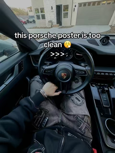 7452154010880216366