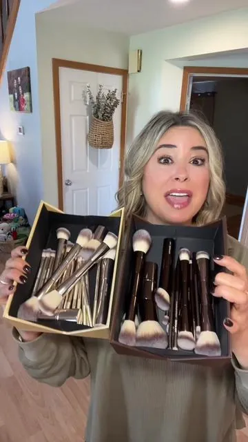 Lowest price I have seen on these makeup brushes! #maange #maangebrushes #makeupbrushes #makebrushset #tiktokshop 