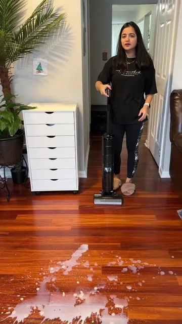 Super amazing product #foryou #dreameus #dreamevacuum #dreamevacuumcleaner #wetanddryvacuum #vacuumandmop 