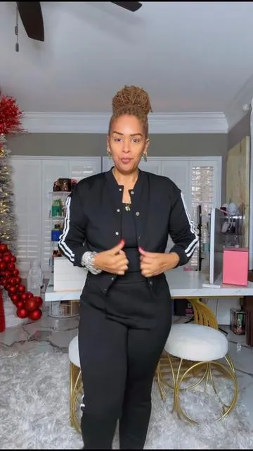This set is a heck yes, get it ASAP!🖤@chicme  #creatorsearchinsights #ootdfashion #ootdinspo #tracksuit #chicme #TikTokShopHolidayHaul #tiktokshopyearendsale #ttsstarcreator #starcreatorcompetition #giftguide #ttslevelup #toptierdecember #tiktokshopcreatorpicks #christmastiktok #ttsdelightnow #spotlightfinds 