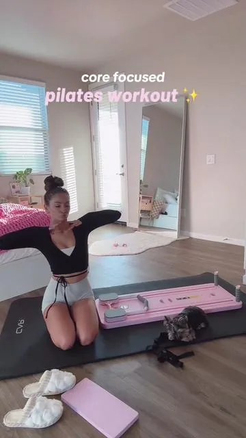 good morning girlies! i found another link to the pilates board so yall can get it in time for new years! 💗  #pilatesprincess #pilatesreformer #pilatesreformerexercises #pilatesathome #coreworkout #athomeworkout #gymoutfitsinspo #motivation #gymprogress #meatthegym #fyp 
