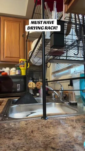 This was the smartest thing I’ve gotten off the TikTok shop! My dishes are currently drying on it as we speak 🤣👏🏽❤️ #giftideas #cleanwithme #cleaningtiktok #cleaninghacks #kitchengadgets #cleantok #kitchenhacks 