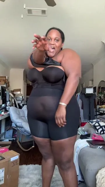 I love trying on clothes for the big girls! Follow for inspo! #plussize #plussizefashion #tiktokshopfashion #clothinghaul #fashionhaul #tiktokmademebuyit #fallfashion #winterfashion 