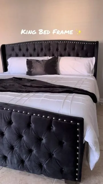 And it’s $40 dollars cheaper right now than when I bought it 😭  Love this bed so bad🥰🥰🥰 #kingbed #kingbedframe #furniture #tiktokshopfinds 