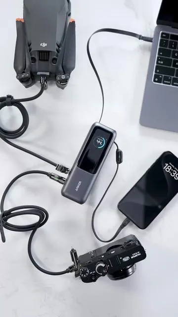 This is a new product from Anker, a 165W power bank that comes with a retractable charging cable!#powerbank#techtok #iphone16 #anker #iphone #magsafe #accesorios #batterybank #cargador #tecnologia #iphoneaccessories #iphonetricks #ankerpowerbank #fastcharger #fastchargingcable 