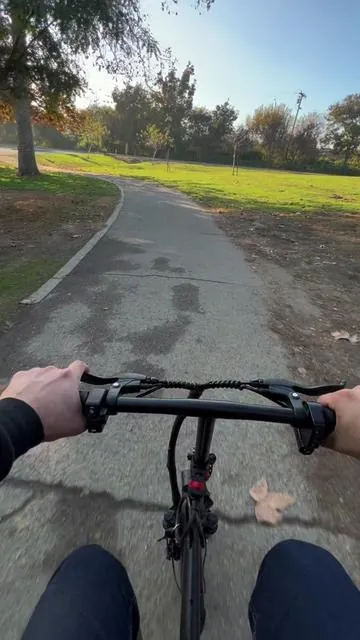 Definitely the best budget friendly electric bike that you can buy #apyear #apyearbike #electricbike #electricscooter #commuterbike #electricbikes #ttshop #ttshopdeals