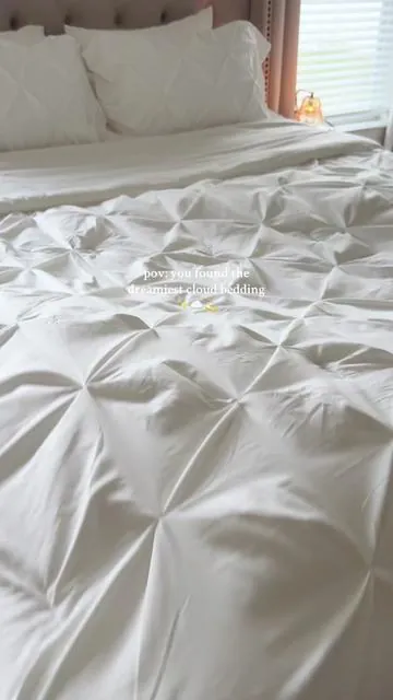 soft, luxurious cloud-like 7 PIECE comforter set ☁️✨ and FREE SHIPPING 🙌🏻🥹 #comforterset #bedsure #comforter #hotelbedding #hotelcomforter #bedroommusthaves #cozyathome #tiktokshop 