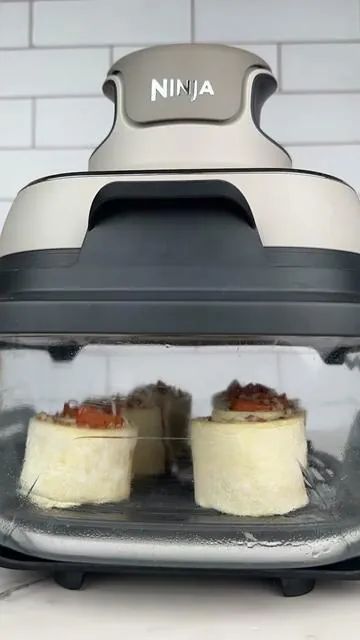 That cheese pull though. 🤤 #NinjaCRISPi 