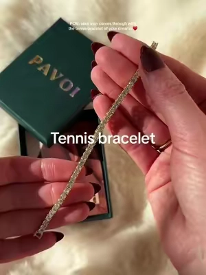 Finally a bracelet you never need to take off. This bracelet is 14k gold plated and tarnish resistant ✨ @PAVOI  #pavoi #goldjewelry #tennisbracelet #permanentbracelet #tarnishresistant #giftsforher #valentinesdaygift 