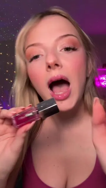 this is TOO GOOD😭🩵 #makeup #lipoil #lipgloss #hauslabs @Haus Labs by Lady Gaga 