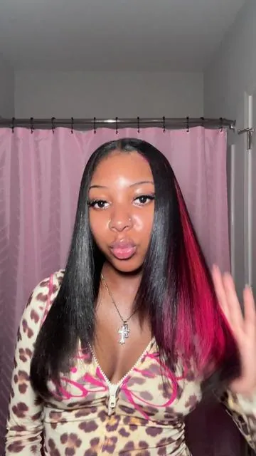 How I get the PERFECT silk press🤌🏽 #pinkhair #silkpress #hairtutorial 