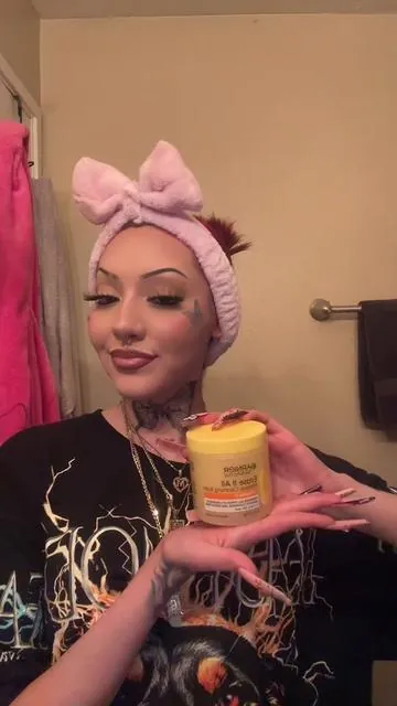 MY SKIN NEEDED THIS 😩💚 #mudmask #cardibmudmask #cardibmudcleanser 