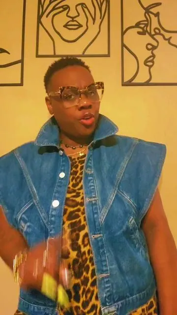 Denim vest #dopedenimjacket #styleinspiration #flygirlfromthesouth #tiktokshop 