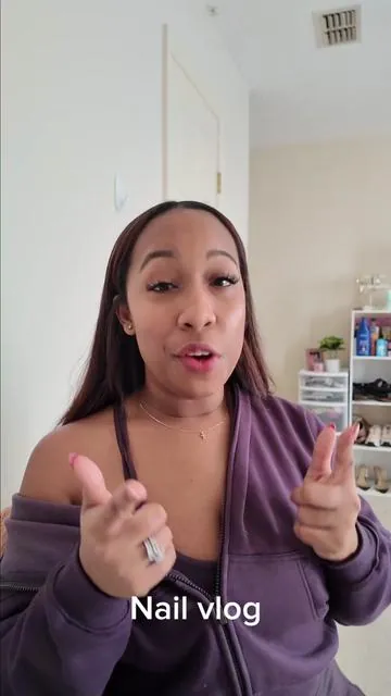 It’s in the prep work girlie ! I promise !  We will be doing anew set together soon.  #sahmsoftiktok #momsoftiktok #momtok #diynails #naildrill 