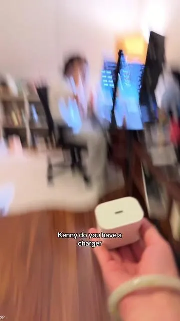 this is why 🍎 sucks!! they make you buy 3 different chargers to scam you #4in1charger #usbcharger #phonecharger #fastcharging #fastcharger #tiktokshopspringglowup 
