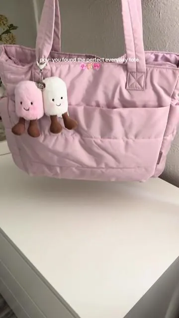 It’s sooo spacious, stain proof and super cutesy 🎀 #pink #pinktote #tote #totebags #totebagaesthetic #packmybagwithme #bag #bagsmart #tiktokshop #tiktokshopfinds #ttshop #ttshopfinds #aesthetic #girly #girlythings #everydaybag #bagessentials #essentials #everydayessentials 