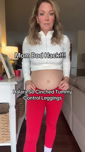 Mom Bod Hack!!! The @Halara_official So Cinched Tummy Control Leggings are my favorite leggings ever!! Wow!!🤯 #halara #socinchedleggings  #halaraleggings #mombod #mombodhack #leggingsoftiktok  #tummycontrol #tiktokshopfinds 
