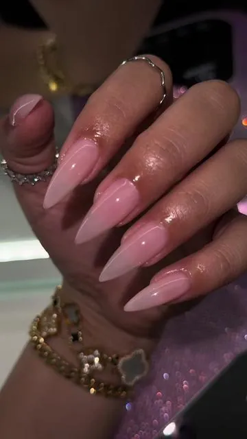 Too easyyy!!! @BeetlesGelPolish #diynailscheck #tipex #nails #diynailsathome ##nailtrends #nailinspo #beginnernails #TikTokShop #gelxtutorial #gelxnails