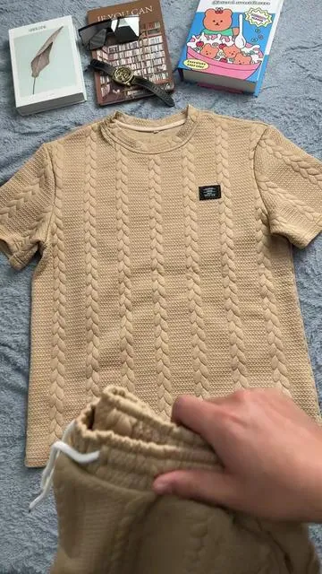 Solid Color Short Sleeve Suit, don't miss it if you are looking for comfort and high quality!🔥🔥🔥 #2pieceset #2piece #solidcolor #plain #simple #jacquard #tee #tshirt #shorts #twopieceset #formen #menwear #casual #casualwear #casualoutfits #streetwear #StreetFashion #roundneck #outdoor #outerwear #comfy #comfortable #fit #summeroutfit #schooloutfit #ValentinesDay 