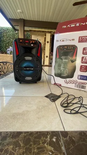 1,000 watt Bluetooth speaker!! #speaker #bluetoothspeaker #mircophone #spotlightfinds 