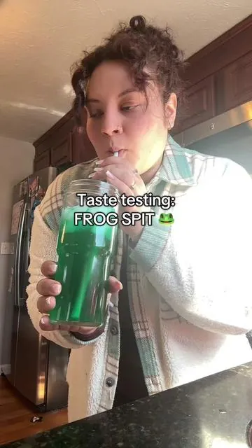 @The Loaded Tea Shop frog spit flavor 🐸   #loadedtea #caffeinatedtea 