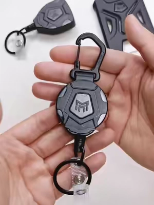 Never lose your keys and badges with Mngarista's durable steel wire keychain!#keychain #retractablekeychain #badge 