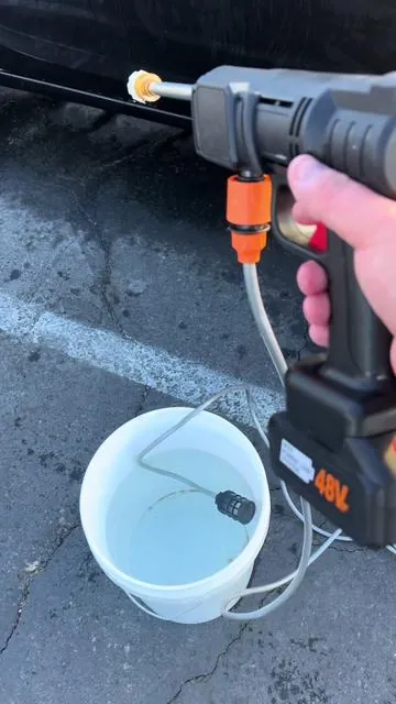 Finally back in stock!!! Wash your car anytime with this battery powered pressure washer #pressurewasher #batterypoweredpressurewasher #cardetailing #carwashing #carwash #detailing #ttshop #tiktokshop 