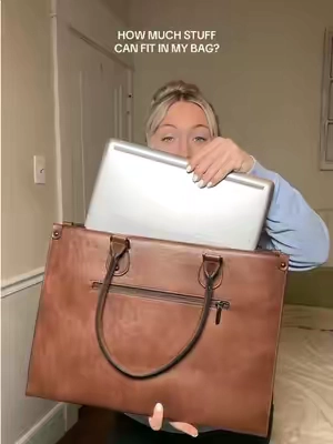 Would you believe me if I said there’s an even bigger size? #totebags #laptopbag #bag #lovevook #womensfashion #worklife #momlife #schoollife 