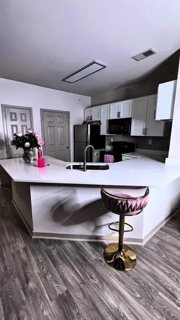 💕The girls that get it…. get it.  🎀 Everything Linked above.  #fyp #Apartment #homedecor #pink #pinkaesthetic #musthaves #aesthetic #apartmentfinds #explore #blackgirlluxury #lifestyle #diy 