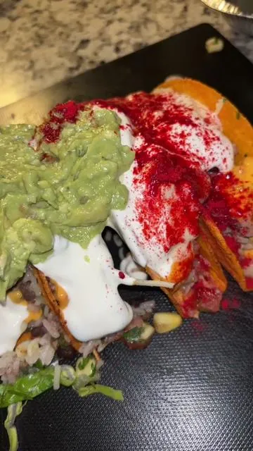 Chipotle Tacos For Dinner 💗 #Mukbang #foodtiktok #foodie #food #chipotle #fyp #foryoupage #creatorsearchinsights #foodies 