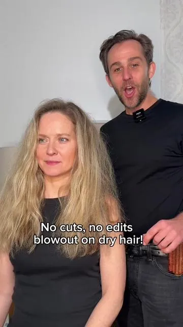 Stood up and applauded 👏 This transformation is next level! 🤯  Our One Minute Transformation Cream works instantly to smooth, tame, and de-frizz—powered by Avocado Oil and Omega 3s for a sleek, healthy finish 🥑✨ Tag a friend who NEEDS this in their life! 🔥 @Giles Robinson #colorwow #frizzyhair #frizzyhairfix #frizzyhairtips #frizztip #busymoms #hairhack 