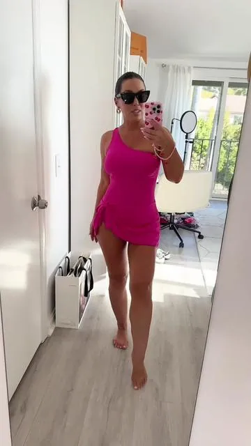 Amazing one shoulder swimsuit that can go from playing pickle ball with your bestie, dancing poolside on a cruise ship to impressing your in-laws with your potato salad at the next bbq 😎 everyone will notice you’re serving confidence 🤭  #petitefashion #vacationoutfits #swimsuithaul #swimsuitseason #travelessentials #onepieceswimsuit #swimsuitcheck 