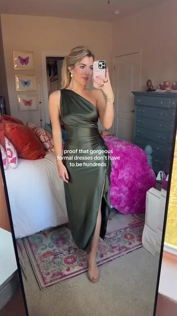 $45 to be exact... SO gorgeous- and also stretchy and comfortable. I felt so pretty in it:) #oys #formalgown #eveninggown #promdress #affordablegowns #affordablefashion #weddingguestdress #weddingguest  #womensfashion