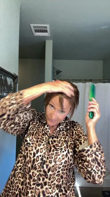 Do you need your roots raised? Tired of Flat Hair? Trust me on this! You will have all the lift and volume you need! #wowrootspray #wowhairproduct #volumeforfinehair #finehair #shorthair #thinhair #rootliftspray #thickerhair @Color Wow Hair #TikTokShopSpringGlowUp #hairtutorial #hairproductsforthinhair #TTSLevelUp #TikTokShopMoyjersDay 