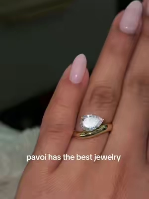 so so obsessed!!!  #pavoi #pavoijewelry #pavoirings #rings #goldring #goldrings #goldgirl #goldjewelry #goldjewelryaesthetic #goldengagementring #engagementring #ringinspo #tarnishfreejewelry #tarnishfree #goldplatedjewelry #viralring @PAVOI 