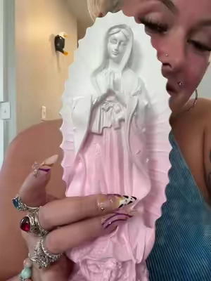 Isnt she beautiful #virginmary🙏 #statue #mary #purity #motherhood #protection 