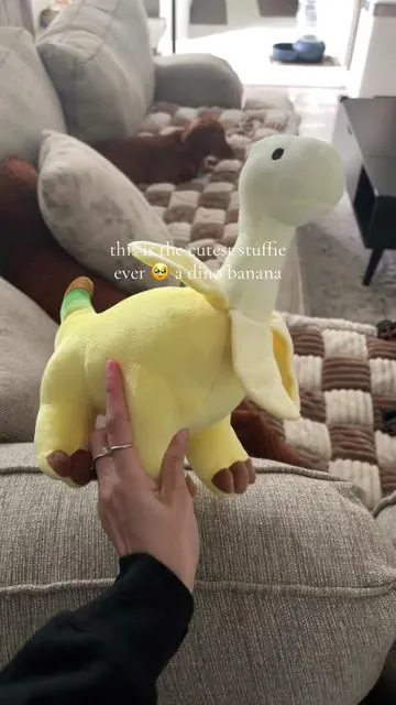It’s soooooo cute omgggg 😍😍😍 #banana #dinobanana #ttsdelightnow #springtok #ttslevelup #giftguide #creatorboostcamp #tiktokshoprestock #tiktokshopmothersday #tiktokshopspringglowup #tiktokshopmemorialday #feelinggirlwaisttrainer 