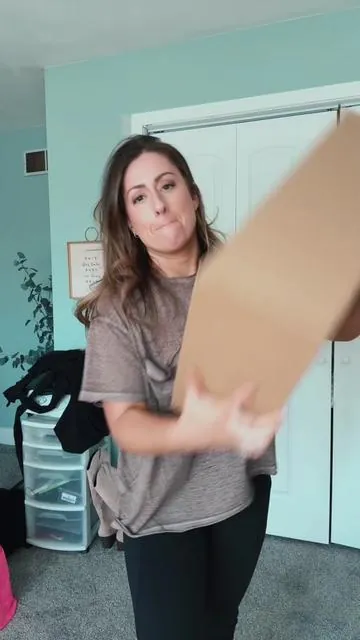 This is seriously the MAC DADDY of all creator lights!  #contentcreator #contentlighting #ringlight #creatormusthaves #contentcreatortips #springtok 