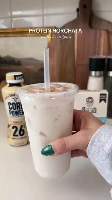 Protien anddd electrolytes? YES PLEASE! #salud #horchata #electrolytes #horchatarecipe #horchataprotein #gymtok #tastesalud #healthyrecipes #fyp 