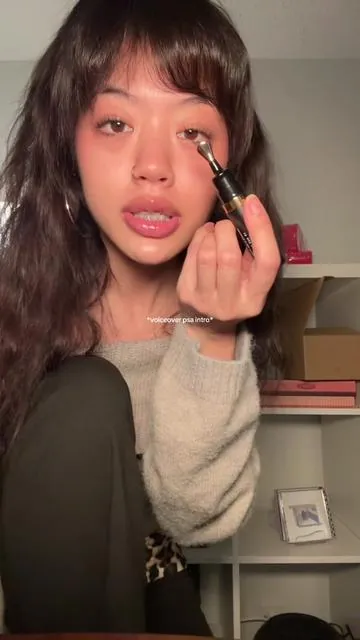 I’ve been enjoying more of a bare face lately just because of the freedom & freshness of no face makeup- however with this corrector it feels just the same, except I get to look more awake. All plus some extra skin-loving ingredients… I love! Thank u @DRMTLGY 💌 I look more alive