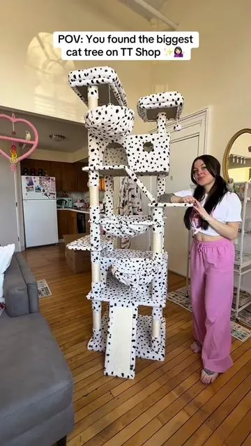 It was a hard toss up between the pink cat tree or the spotted! 😅🩷🐈🦜@MUTICOR #muticor #muticorcattree #cutecatfurniture #muticorfurniture #cattree #conure #catfurniture 
