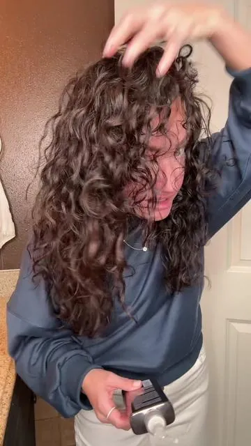 The best heatless air dry  Cream for curls  Natural curly hair  Curl wow is my fav #curlwow #curlcream #curls #curly #hairtok #ttshop #tiktokshopspringsale #tiktokshop #springtok #curlyhairroutine #naturalhair 